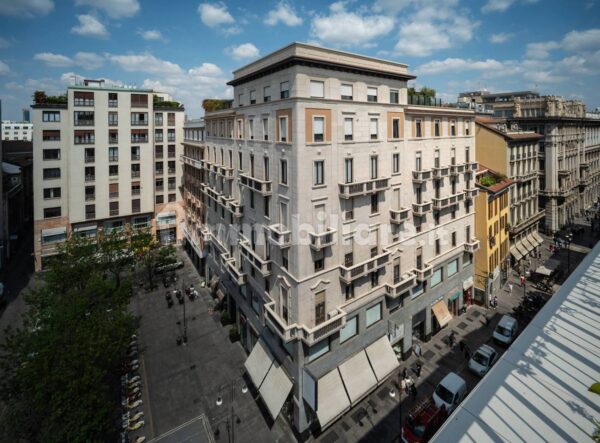 xxl Piazza S. Maria Beltrade Duomo ufficio epoca